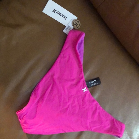 HURLEY (L) Party Wave Cheeky French swim bottom - Picture 12 of 12